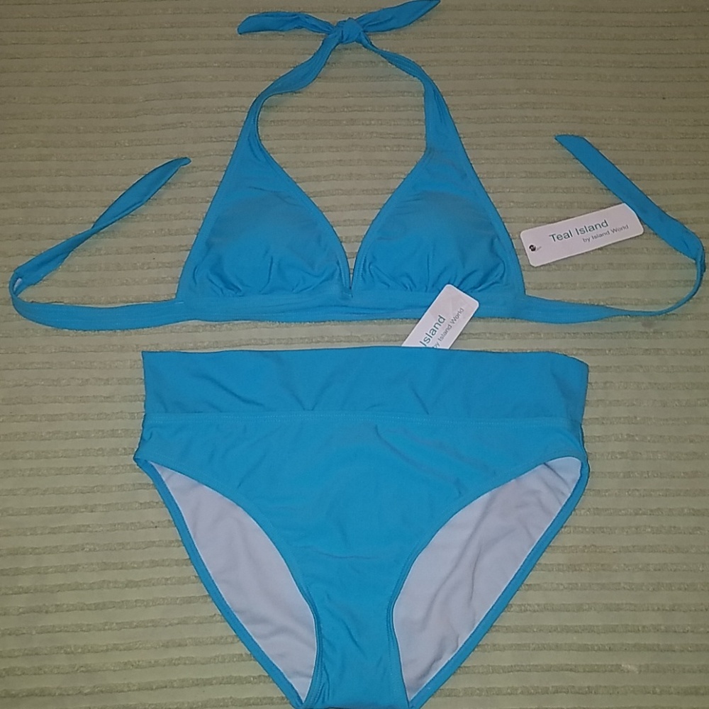 Bikini - Picture 2 of 6